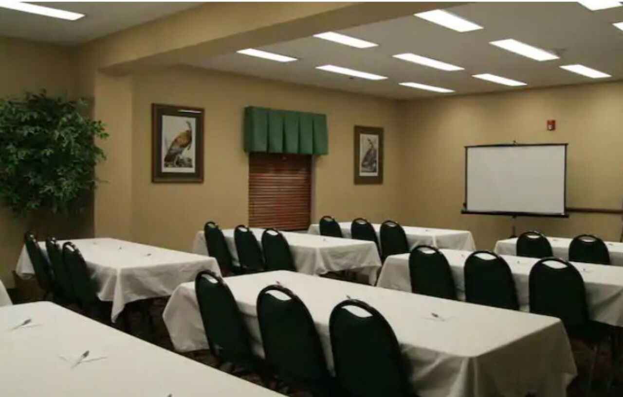 Hotel Hampton Covington/mandeville 3*